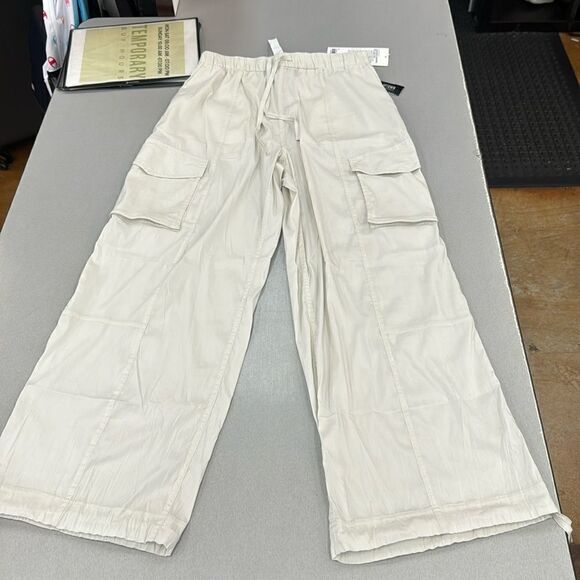 Lululemon pants  - Picture 1 of 6